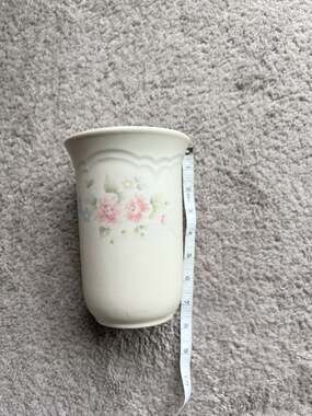 Pfaltzgraff Tea Rose Stoneware Utensil Holder or Vase